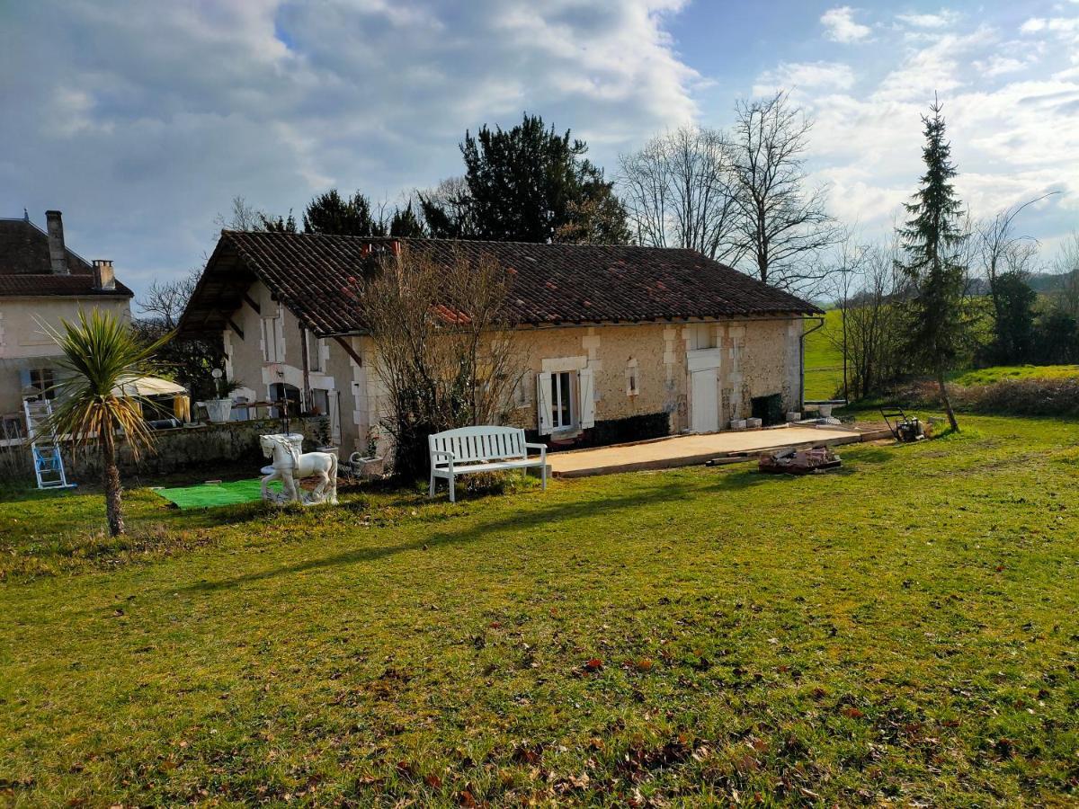 La Maison Des Oliviers Aubeterre-sur-Dronne Zewnętrze zdjęcie